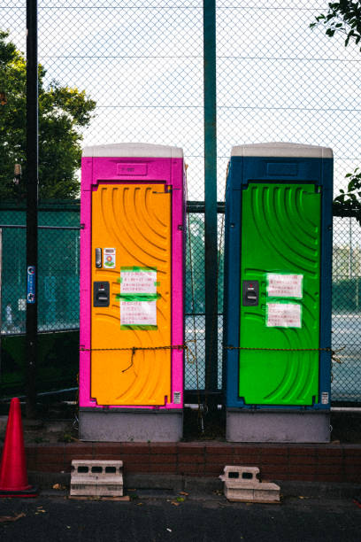 Best Portable bathroom rental  in Edmonton, KY